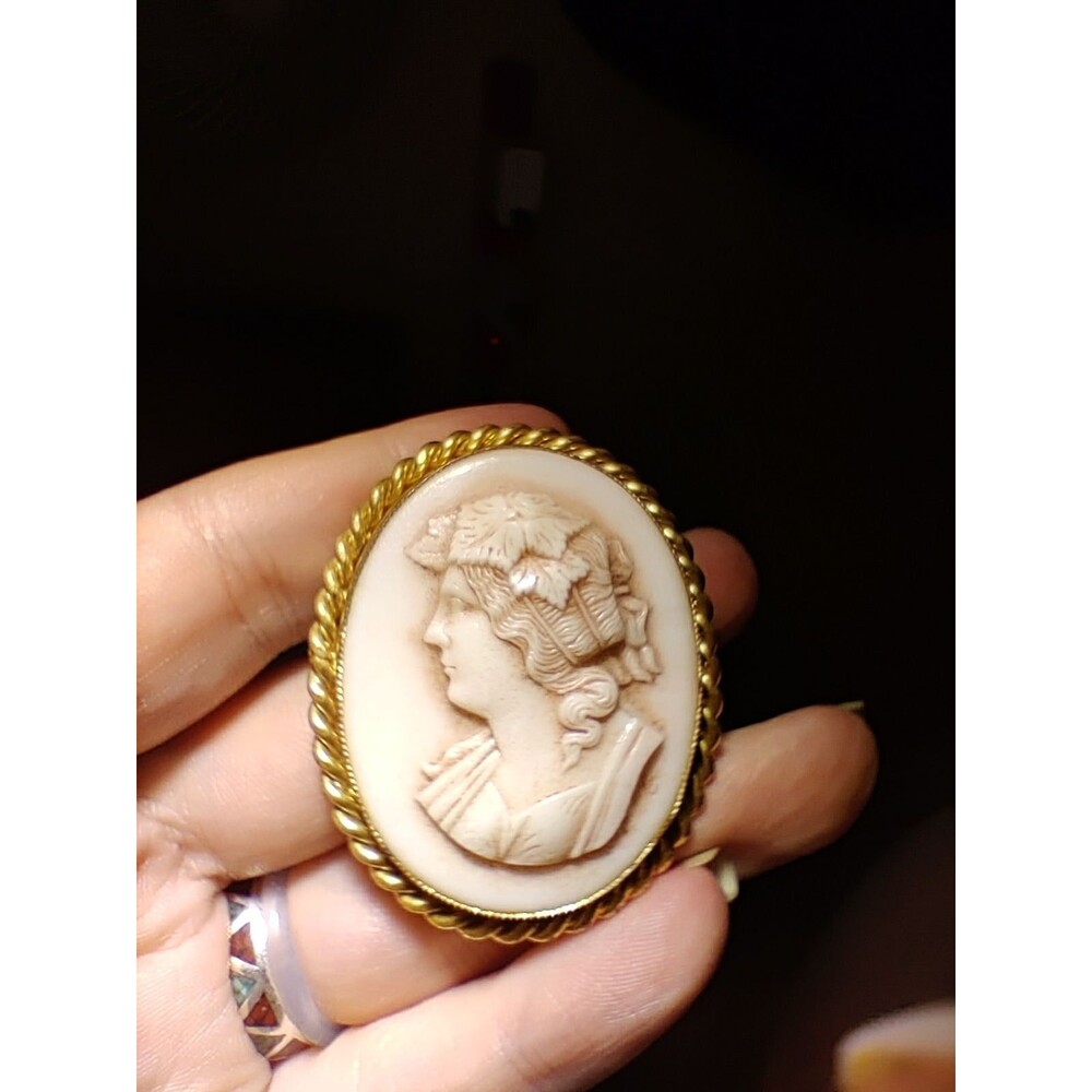 Cameo signed Slovakia